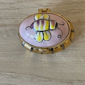 Mary Kay Inc.- Bee Porcelain Trinket Box-Stamped Inside. Pink And Gold